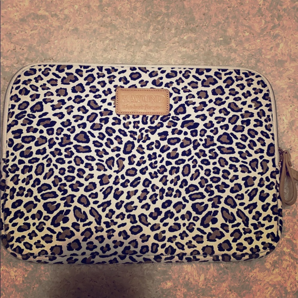 Cheetah / leopard print 13” laptop case